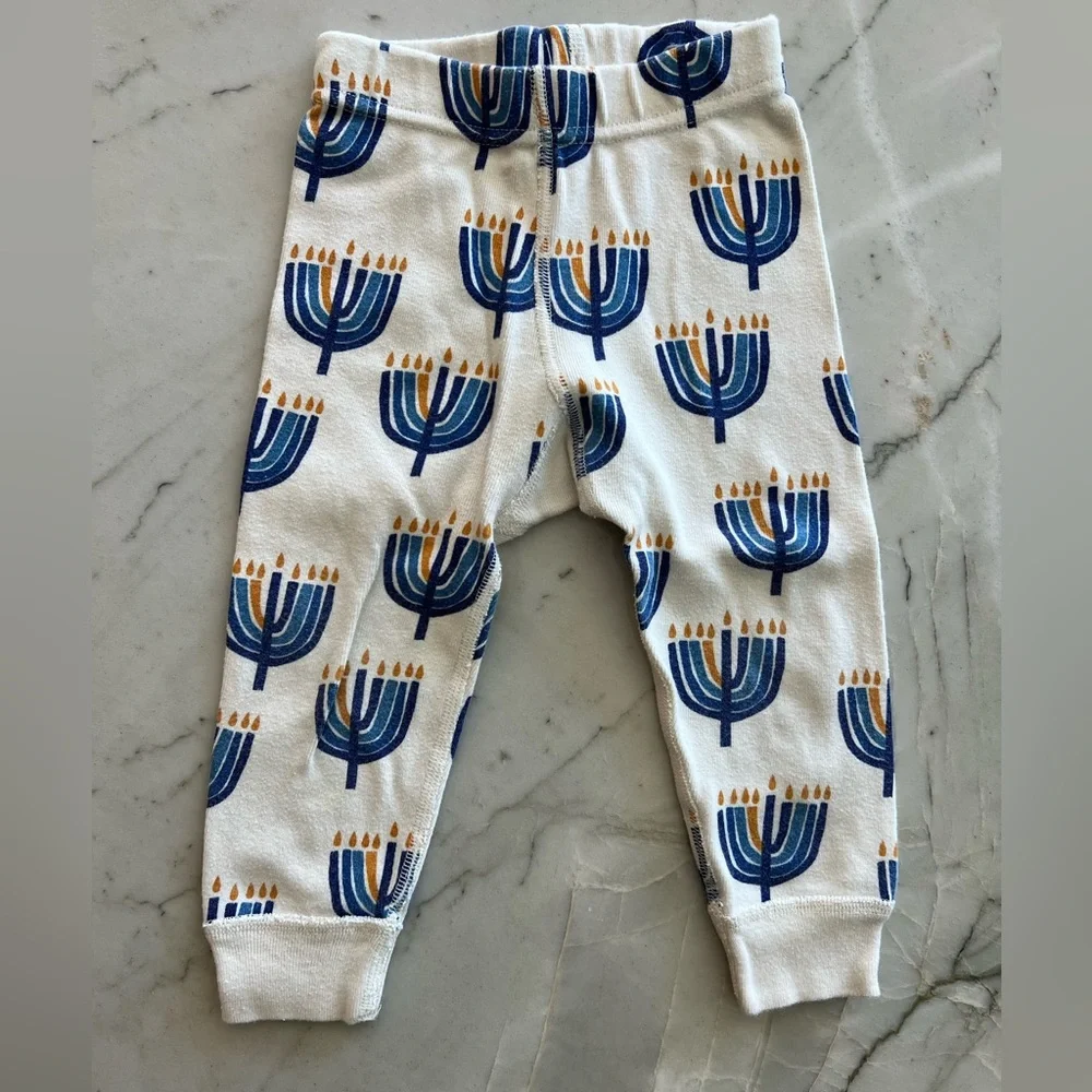 Hanna Andersson Menorah Pajamas - Picture 4 of 7